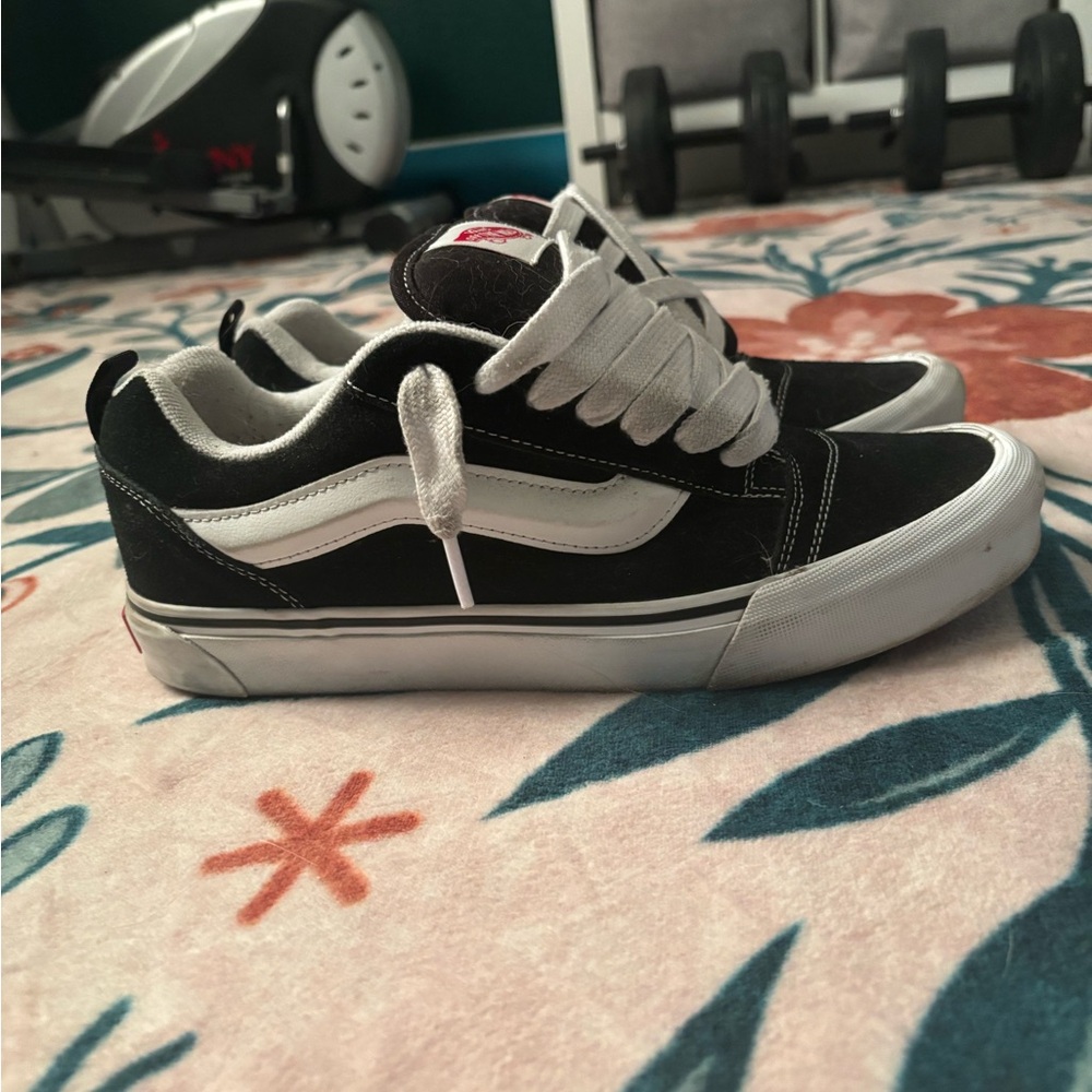 Vans Black and White Knu Skool size 9.5